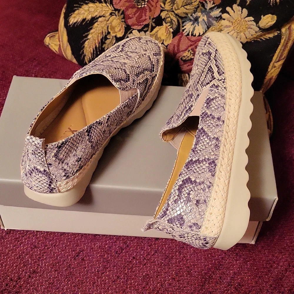 🆕️The Flexx  snake embossed leather loafers